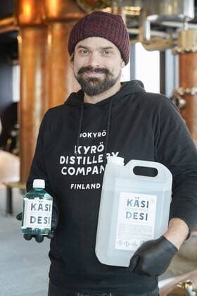 Head distiller Kalle Valkonen of the Kyrö Distillery Company with the first bottles of newly made hand sanitizer to local health services in Isokyrö, Finland, on March 27, 2020. The company usually produces whisky and gin made of whole-grain rye but decided to start producing hand sanitizer Kyrö Käsidesi to help those in need due to the current Covid-19 coronavirus outbreak. Isokyrö Finland  Copyright: xTimoxAaltox LKFTVX20200327142838AYCK