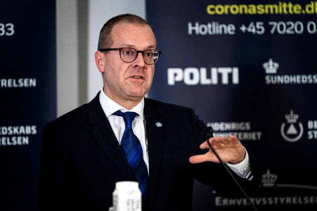 Direktoer for WHO Europa, Hans Kluge. Sundhedsstyrelsens direktoer, Soeren Brostroem, afholder pressebrief sammen med direktoer for WHO Europa, Hans Kluge og giver status paa den danske haandtering af coronavirus covid19 i Eigtveds Pakhus fredag den 27. marts 2020.. , Copenhagen Denmark Copyright: RitzauxScanpix IdaxGuldbaekxArentsenx cop110 spdk20200327-150359-L