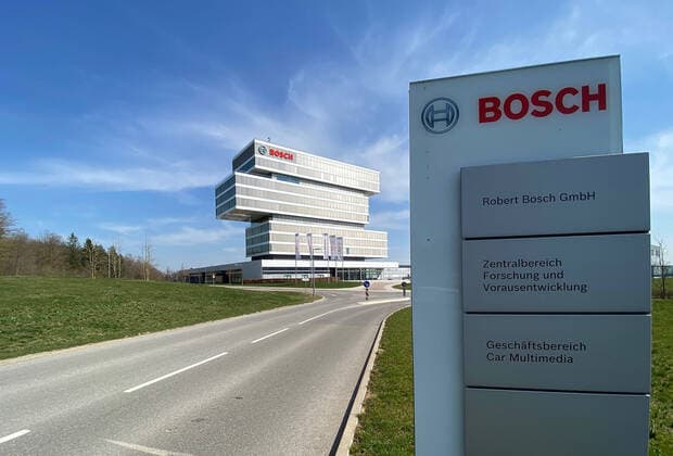 xsvx, Wirtschaft, Robert Bosch GmbH Zentrum für Forschung und Vorausentwicklung in Renningen. Die Firma Bosch hat einen Corona Covid-19 Schnelltest entwickelt emwirt Renningen