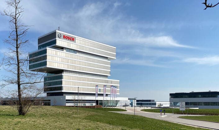 xsvx, Wirtschaft, Robert Bosch GmbH Zentrum für Forschung und Vorausentwicklung in Renningen. Die Firma Bosch hat einen Corona Covid-19 Schnelltest entwickelt emwirt Renningen