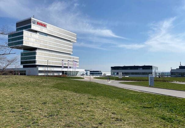 xsvx, Wirtschaft, Robert Bosch GmbH Zentrum für Forschung und Vorausentwicklung in Renningen. Die Firma Bosch hat einen Corona Covid-19 Schnelltest entwickelt emwirt Renningen