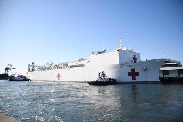 The USNS Mercy arrives in the port of Los Angeles Friday FRIDAY March 27,2020. Los Angels CA USA. The navel hospital ship will be helping to relieve area hospitals by taking all none COVID-19 patients for medical treatment during the COVID-19 the pandemic Los Angeles USA - ZUMAbl1_ 20200327_zaf_bl1_005 Copyright: xGenexBlevinsx
