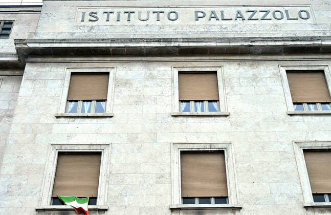Milan, Palazzoli Don Gnocchi Institute, suspect of numerous cases of patients and nurses infected with coronavirus (Maurizio Maule Fotogramma, Milan - 2020-03-27) p.s. la foto e utilizzabile nel rispetto del contesto in cui e stata scattata, e senza intento diffamatorio del decoro delle persone rappresentate  Copyright: xMaurizioxMaulex xFOTOGRAMMAx