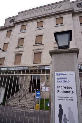 Milan, Palazzoli Don Gnocchi Institute, suspect of numerous cases of patients and nurses infected with coronavirus (Maurizio Maule Fotogramma, Milan - 2020-03-27) p.s. la foto e utilizzabile nel rispetto del contesto in cui e stata scattata, e senza intento diffamatorio del decoro delle persone rappresentate  Copyright: xMaurizioxMaulex xFOTOGRAMMAx