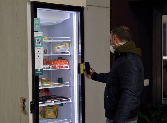 Milan, coronavirus emergency - Cascina Merlata Social Village, Market Condominium, refrigerators stocked with food available to condominiums (Maurizio Maule Fotogramma, Milan - 2020-03-27) p.s. la foto e utilizzabile nel rispetto del contesto in cui e stata scattata, e senza intento diffamatorio del decoro delle persone rappresentate  Copyright: xMaurizioxMaulex xFOTOGRAMMAx