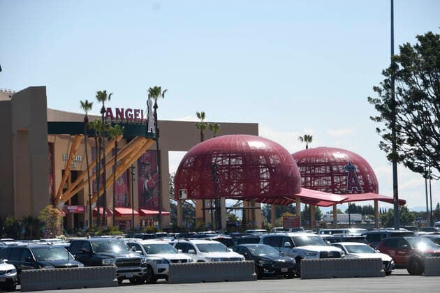 Hundreds of rental cars seen park at Anaheim Stadium Thursday, March 27,2020. Anaheim, CA USA. Due to the COVID-19 it appears that part of the ballpark property has been turned into a huge rental car storage lot as the rental business dries up during the pandemic. Anaheim USA - ZUMAbl1_ 20200327_zaf_bl1_022 Copyright: xGenexBlevinsx