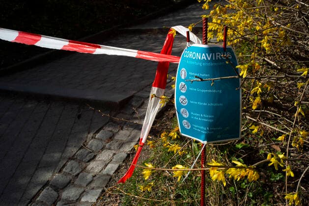 Corona Krise, Innenstadt, menschenleer, Muenchen.27.03.2020 Im Bild: Monopterus, Englischer Garten Martin Hangen hangenfoto