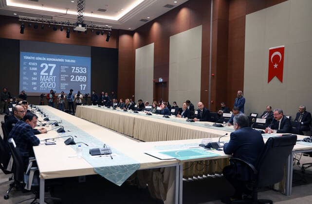 (200327) -- ANKARA, March 27, 2020 (Xinhua) -- Turkish Health Minister Fahrettin Koca (Front) attends a press conference in Ankara, Turkey, on March 27, 2020. Fahrettin Koca announced 2,069 new COVID-19 cases on Friday, bringing the total number of infections to 5,698 in the country. (Photo by Mustafa Kaya Xinhua) TURKEY-ANKARA-COVID-19-CASES 
