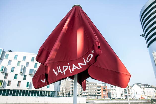 Corona Köln Deutschland 28.03.2020 Vapiano im Rheinauhafen *** Corona Cologne Germany 28 03 2020 Vapiano in the Rheinauhafen