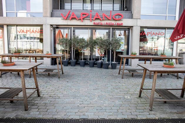 Corona Köln Deutschland 28.03.2020 Vapiano im Rheinauhafen