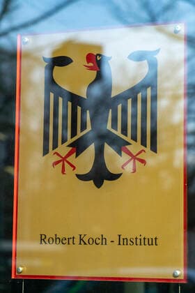 Robert Koch Institut Seestrasse 10 Berlin Robert Koch Institut Seestrasse 10 Wedding, Berlin . Deutsche Bundesoberbehörde für Infektionskrankheiten und nicht übertragbare Krankheiten