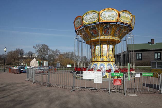 MOSCOW, RUSSIA - MARCH 28, 2020: An empty merry-go-round at Moscow s Gorky Central Park closed from March 28 to April 5 as part of preventive measures against the spread of the COVID-19 infection. The novel coronavirus outbreak took place in Central China in December 2019 and went on to spread to over 160 countries causing the World Health Organisation to declare it a pandemic. Sergei Fadeichev TASS  TS0D3AF9