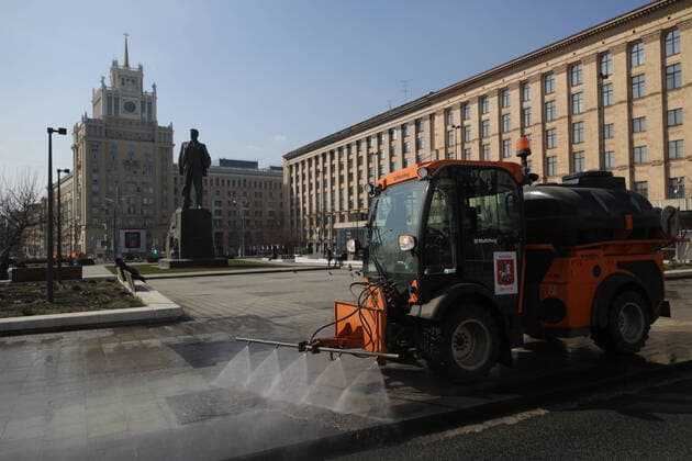MOSCOW, RUSSIA - MARCH 28, 2020: A street sweeper with water jets cleans Mayakovsky Square in central Moscow. Since 5 March, Moscow has been on high alert in connection with the pandemic of the novel coronavirus (COVID-19). Streets and other public areas are cleaned and disinfected to counter the spread of the novel coronavirus. As of 28 March 2020, Russia has reported more than 1200 confirmed cases of the novel coronavirus (COVID-19), with more than 800 confirmed cases in Moscow. Sergei Bobylev TASS  TS0D3B04
