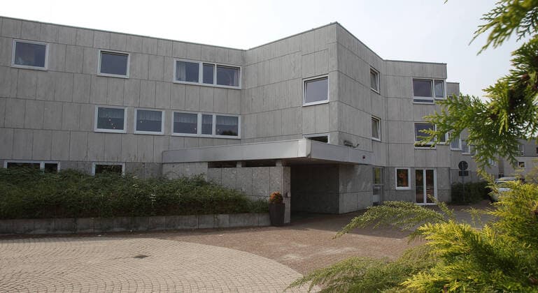 Archivfotos, aufgenommen 2014 Aussenaufnahme des Seniorenheims Hanns-Lilje der Diakonie in Wolfsburg, es ist der Hotspot der Corona-Epidemie in Wolfsburg. 12 Tote Haupteingang Wolfsburg