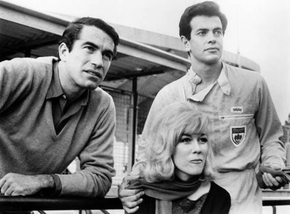 THE YOUNG RACERS, Milo Quesada, Luana Anders, Mark Damon, 1963 Courtesy Everett Collection !ACHTUNG AUFNAHMEDATUM GESCHÃ„TZT! PUBLICATIONXNOTxINxCANxCHNxFRAxITAxJPNxNORxPOLxRUSxESPxUKxUSA Copyright: xCourtesyxEverettxCollectionx MBDYORA EC006