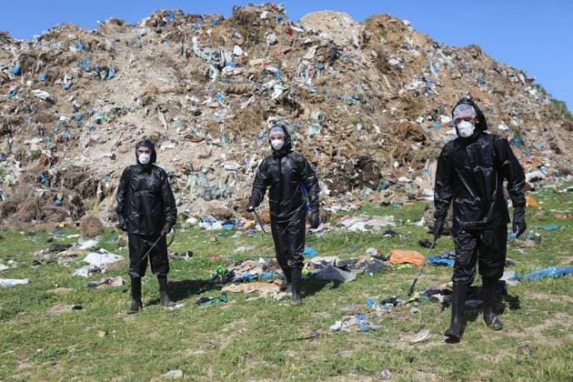 March 29, 2020, Khan Younis, Gaza Strip, Palestinian Territory: Palestinian workers spray disinfectant as a preventive measure amid fears of the spread of the coronavirus at Nahr al-Bared refugee camp in Khan Younis in the southern Gaza Strip on March 29, 2020 Khan Younis Palestinian Territory - ZUMAap3_ 20200329_zaf_ap3_025 Copyright: xAshrafxAmrax