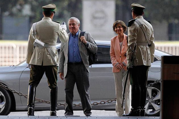 Santiago, March 29, 2020 Health Minister Jaime Manalich arrives at La Moneda Palace to conduct a press conference on the advance of the coronavirus in Chile Dragomir Yankovic Aton Chile, Santiago Chile Aton 408310  Copyright: DRAGOMIRxYANKOVIC ATONxCHILE