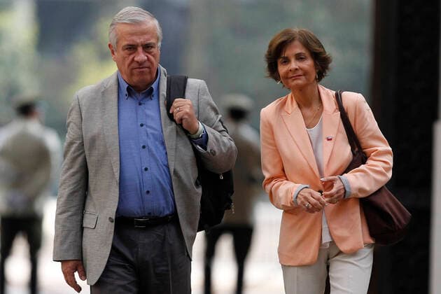 Santiago, March 29, 2020 Health Minister Jaime Manalich arrives at La Moneda Palace to conduct a press conference on the advance of the coronavirus in Chile Dragomir Yankovic Aton Chile, Santiago Chile Aton 408312  Copyright: DRAGOMIRxYANKOVIC ATONxCHILE