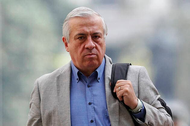 Santiago, March 29, 2020 Health Minister Jaime Manalich arrives at La Moneda Palace to conduct a press conference on the advance of the coronavirus in Chile Dragomir Yankovic Aton Chile, Santiago Chile Aton 408318  Copyright: DRAGOMIRxYANKOVIC ATONxCHILE