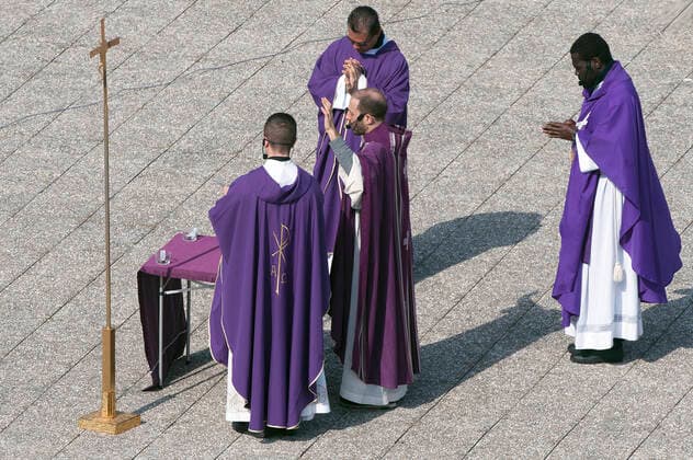 NO FRANCE - NO SWITZERLAND: March 29, 2020 : Four priests celebrate the Sunday Holy Mass from the roof of the church San Gabriele dell Addolorata in Rome , amid the spread of the COVID-19 (new coronavirus) pandemic  Copyright: x& xa9;AlessiaxGiuliani CPPx xIPAx x& xa9;CatholicxPressxPhotox