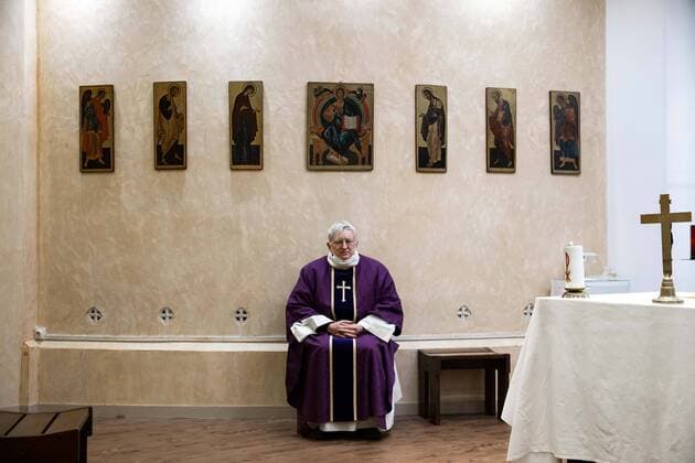 Paris, France, March 29, 2020 - Mass celebrated by videoconference during the Covid-19 epidemic inside the chapel of Sainte Odile church - In the presence of father Stephane Biaggi  Copyright: xAlexisxSciardx
