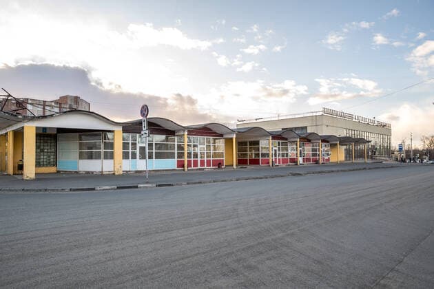 PETROZAVODSK, RUSSIA - MARCH 29, 2020: A bus station in the city of Petrozavodsk shut down amid the COVID-19 coronavirus pandemic. A state of quarantine is declared in Petrozavodsk starting from March 29, 2020; public transport, stores are shut down, school holidays are prolonged and citizens are given a week-long vacation for self isolation. Ilya Timin TASS  TS0D3D43