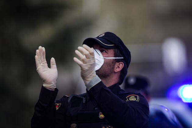 March 29, 2020, Madrid, MADRID, SPAIN: Details of the tribute to the Spanish health at 8 pm at the Hospital Universitario Fundacion Jimenez Diaz at the end of the second week after the Government declared the state of alarm in Spain and recommended people to stay at home to fight coronavirus COVID-19 on March 29, 2020 in Madrid, Spain Madrid SPAIN - ZUMAa181 20200329_zaa_a181_104 Copyright: xJoaquinxCorcherox