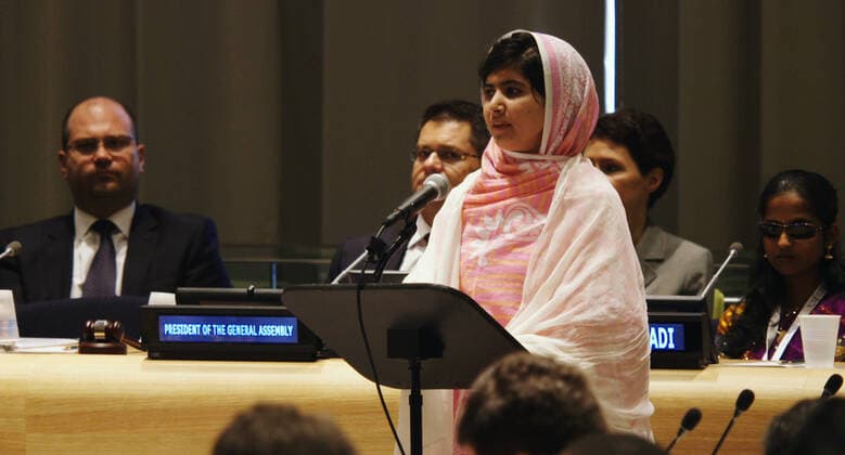 BerÃ¼hmte Feministinnen, Malala Yousafzai HE NAMED ME MALALA, Malala Yousafzai at the United Nations General Assembly in New York, July 12, 2013, 2015. TM & copyright Fox Searchlight Pictures. All rights reserved. courtesy Everett Collection Fox Searchlight Courtesy Everett Collection !ACHTUNG AUFNAHMEDATUM GESCHÃ„TZT! PUBLICATIONXNOTxINxCANxCHNxFRAxITAxJPNxNORxPOLxRUSxESPxUKxUSA Copyright: xFoxxSearchlight CourtesyxEverettxCollectionx MCDHENA FS022