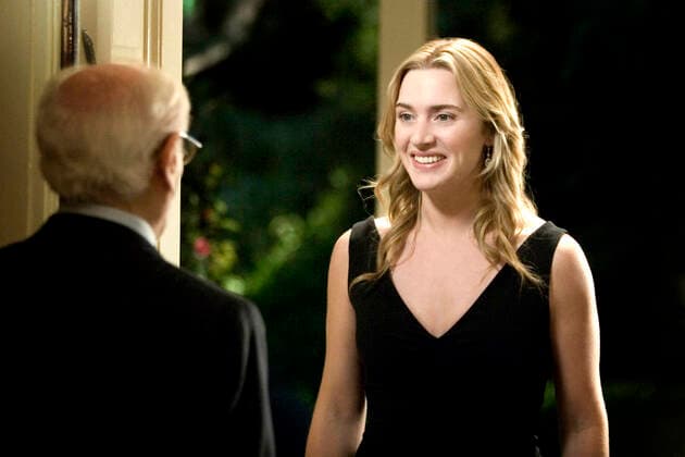 Weihnachten, Filmreife Outfits THE HOLIDAY, Eli Wallach, Kate Winslet, 2006. Columbia Pictures courtesy Everett Collection Columbia Pictures Courtesy Everett Collection !ACHTUNG AUFNAHMEDATUM GESCHÃ„TZT! PUBLICATIONXNOTxINxCANxCHNxFRAxITAxJPNxNORxPOLxRUSxESPxUKxUSA Copyright: xColumbiaxPictures CourtesyxEverettxCollectionx MCDHOLI EC026