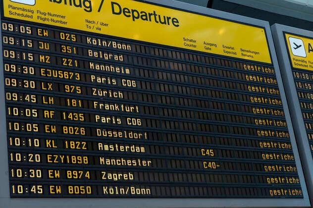 Berliner Flughafen Tegel bleibt trotz Coronakrise geöffnet.Nur noch 2500 Passagiere werden in Tegel und Schönefeld täglich abgefertigt. Trotzdem soll der City-Airport geöffnet bleiben. Berlin, 29.03.2020