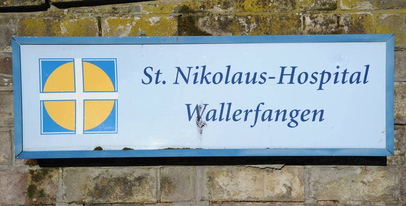 Das St. Nikolaus Hospital am Montag(30.03.2020) in Wallerfangen bleibt für Besucher wegen Corona Virus geschlossen.
