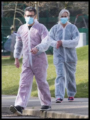 . 30 03 2020. Tonbridge , United Kingdom. NHS staff preparing for the first patients at a drive through Coronavirus testing centre in Tonbridge, United Kingdom, at the start of the second week of the Coronavirus lockdown.  xStephenxLockx xi-Imagesx IIM-20966-0008