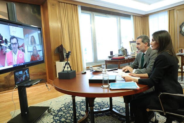 30-03-2020 King Felipe and Queen Letizia during a videoconference with the members of the Spanish Red Cross Spain at Zarzuela Palace in Madrid, Spain.  Copyright: xPPEx