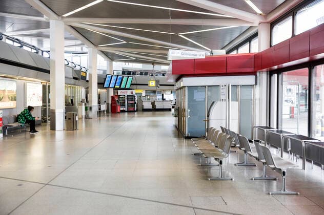 Der Flughafen Berlin-Tegel bleibt trotz Coronakrise geöffnet.Nur noch 2500 Passagiere werden in Tegel und Schönefeld täglich abgefertigt. Trotzdem soll der City-Airport geöffnet bleiben. Berlin, 29.03.2020