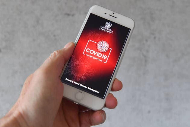 Themenbild Corona App. Kampf gegen die Pandemie Die Corona-App muss schnellstmoeglich kommen. Im Kampf gegen Corona wurde die flaechendeckende Auswertung von Mobilfunkdaten ins Spiel gebracht, um Infektionsketten zu identifizieren.