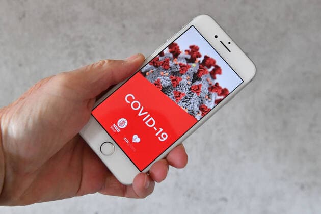 Themenbild Corona App. Kampf gegen die Pandemie. Die Corona-App muss schnellstmoeglich kommen. Im Kampf gegen Corona wurde die flaechendeckende Auswertung von Mobilfunkdaten ins Spiel gebracht, um Infektionsketten zu identifizieren.