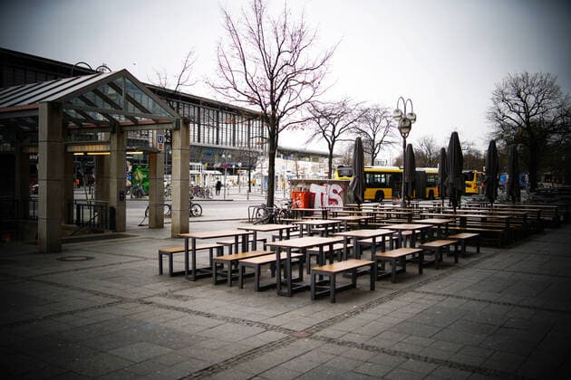 30.03.2020,Berlin,Deutschland,GER,die Stadt in Zeiten der Corona Pandemie. Hardenbergplatz am Bahnhof Zoo.