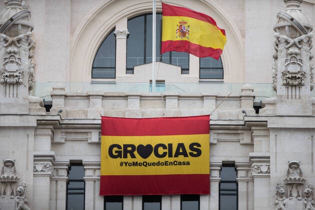 March 30, 2020, Madrid, MADRID, SPAIN: Minute of silence at Madrid for the victims of the Covid-19 during thetennth day after the Government declared the state of alarm in Spain and recommended people to stay at home to fight coronavirus COVID-19 on March 30, 2020 in Madrid, Spain Madrid SPAIN - ZUMAa181 47105898st Copyright: xJoaquinxCorcherox