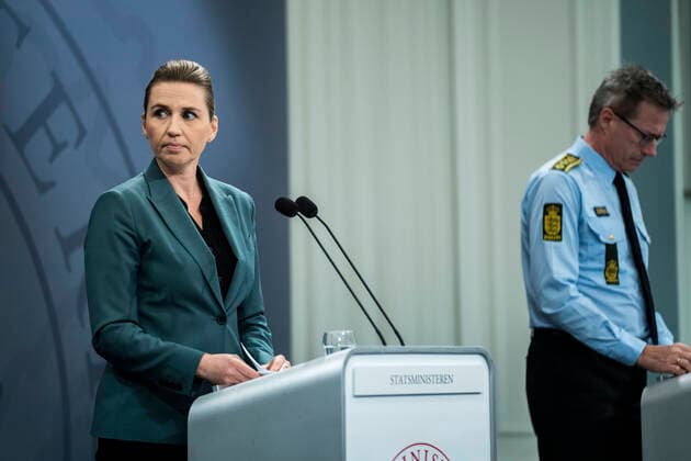 Statsminister Mette Frederiksen udtrykte forsigtigt optimisme paa pressemoede om COVID-19 i Danmark, i Spejlsalen i Statsministeriet mandag den 30. marts 2020.. , Copyright: MartinxSylvestx spdk20200330-194513-L