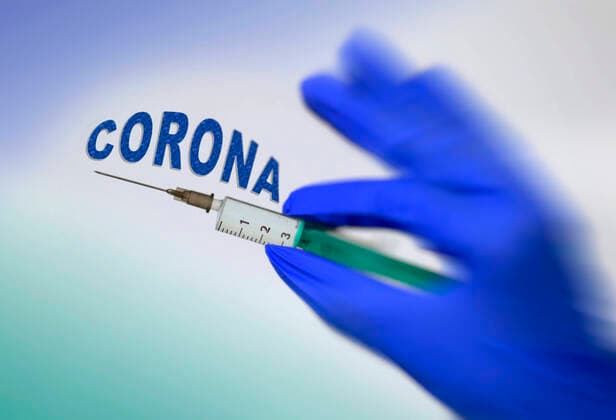 30.03.2020, Symbolbild: Impfung gegen die Corona-Viren 30.03.2020, Impfung 30.03.2020, Impfung