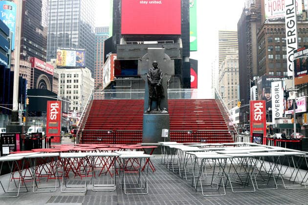 March 30, 2020, New York City, New York, US: In the city that never sleeps and at the Crossroads of the World, a magnet that is Times Square, indications of life is to been seen. New York City US - ZUMAl135 20200330_zap_l135_030 Copyright: xG.xRonaldxLopezx