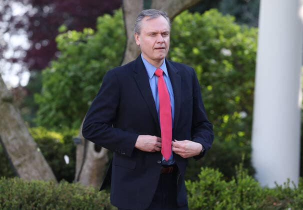March 30, 2020, Washington, District of Columbia, USA: Honeywell CEO Darius Adamczyk walks to the podium after being introduced by US President Donald J. Trump during the Coronavirus Task Force press briefing on the coronavirus and COVID-19 pandemic, in the Rose Garden at the White House, in Washington, DC, USA, 30 March 2020 Washington USA - ZUMAs152 20200330_zaa_s152_057 Copyright: xMichaelxReynoldsx