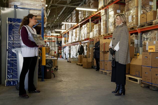 31-03-2020 Loenen Queen Máxima during her visit in the context of the coronavirus outbreak (COVID-19) at the volunteers of the Red Cross in Loenen, Gelderland.  Copyright: xxPPE Poolx