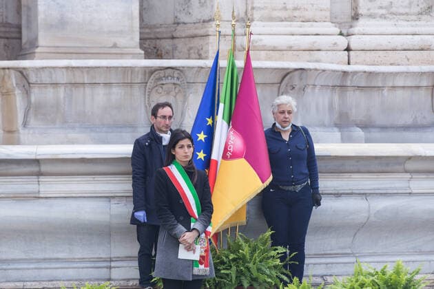 Mayor of Rome, Virginia Raggi, in Piazza del Campidoglio, recalled victims of Covid-19 pandemic with a minute s silence. (Photo by Matteo Nardone Pacific Press) Rome: Virginia Raggi remembers victims of Covid-19