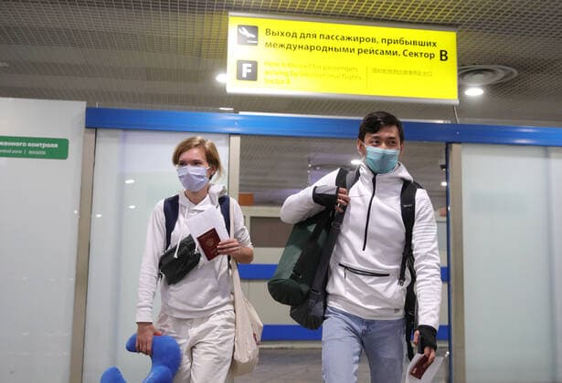 MOSCOW REGION, RUSSIA - APRIL 1, 2020: Russian citizens arriving from New Delhi at Sheremetyevo International Airport. The airport shuts down Terminal D from April 1, 2020 due to decrease of passenger flow amid the COVID-19 coronavirus pandemic. All international flights are transferred to Terminal F, internal to Terminal B. Sergei Bobylev TASS  TS0D4088