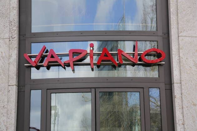Vapiano Filiale in der Augsburger Straße in Berlin während der Corona-Pandemie am 31.03.2020 *** Vapiano branch in the Augsburger Straße in Berlin during the Corona pandemic on 31 03 2020