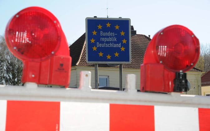 Der Grenzübergang Bisten in Richtung Merten am Mittwoch (01.04.2020) ist geschlossen. Eine Passage zwischen Deutschland und Frankreich für Fahrzeuge nicht mehr gestattet.