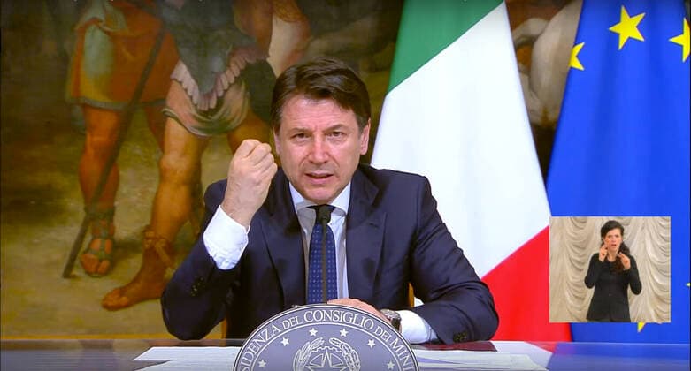 foto IPP da video roma 01-04-2020 emergenza coronavirus nella foto la conferenza stampa del presidente del consiglio giuseppe conte che conferma la proroga fino al 13 aprile 2020 le misure adottate per il contenimento del contagio da Covid-19  0