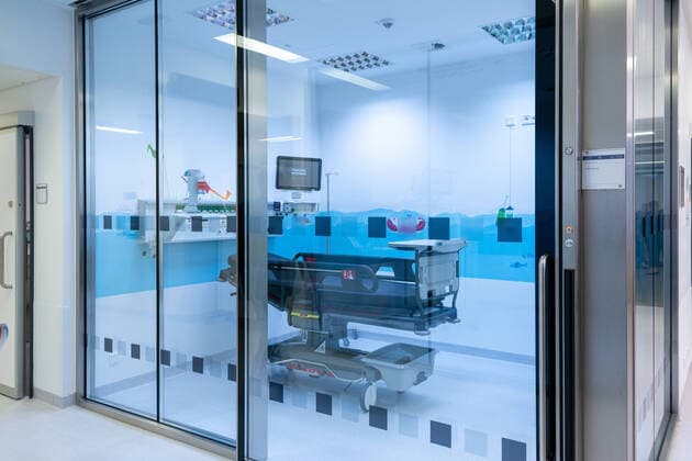 Kiel, die Krankenhäuser der Stadt und das UKSH bereiten sich auf weiteren Bedarf an Intensivpatienten wegen der Coronavirus Epedemie vor. Vom Land sind weitere Millionen bewilligt worden Kiel Schleswig-Holstein Deutschland
