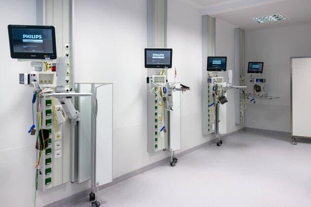 Kiel, die Krankenhäuser der Stadt und das UKSH bereiten sich auf weiteren Bedarf an Intensivpatienten wegen der Coronavirus Epedemie vor. Vom Land sind weitere Millionen bewilligt worden Kiel Schleswig-Holstein Deutschland